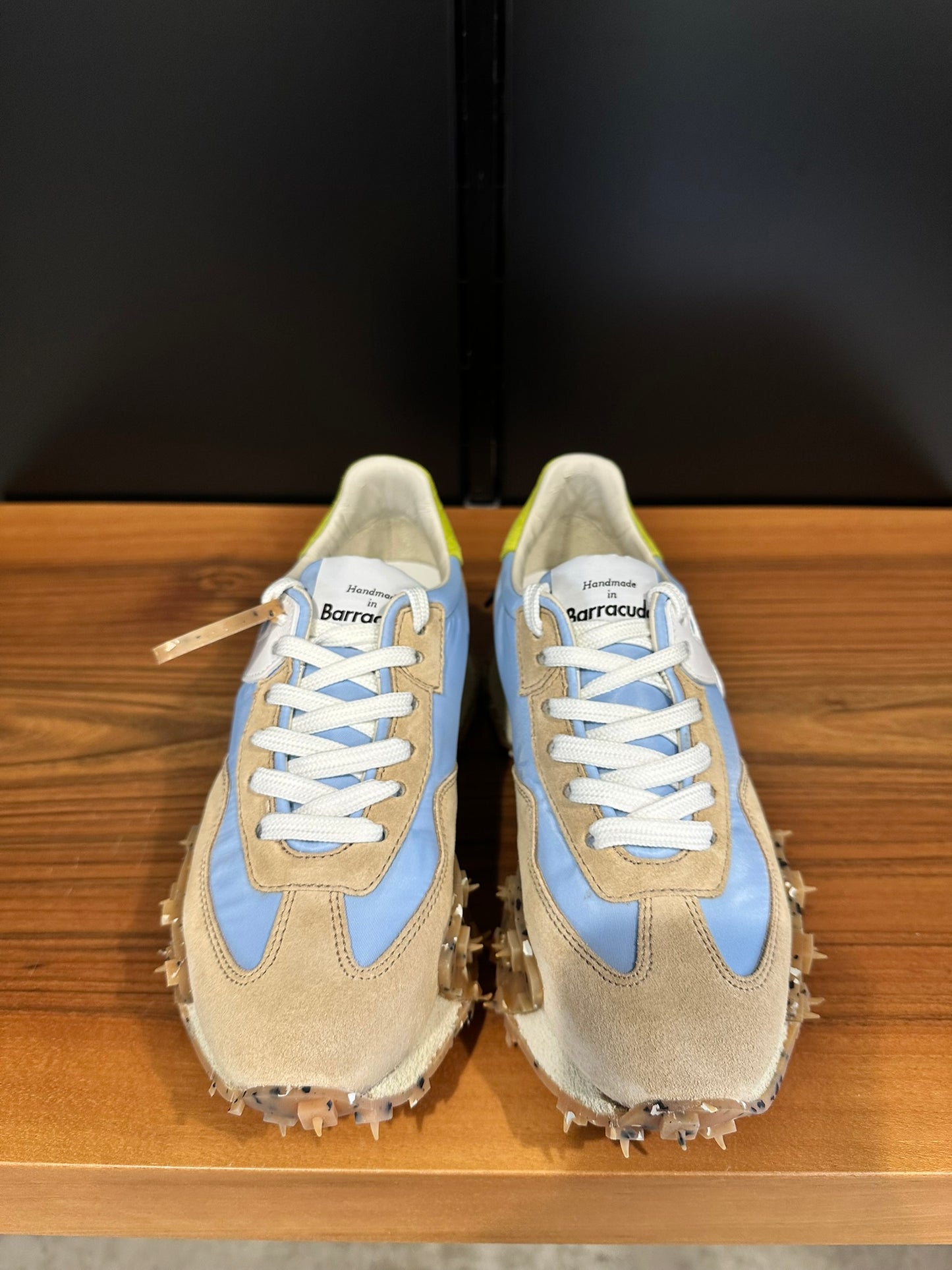 Sneaker