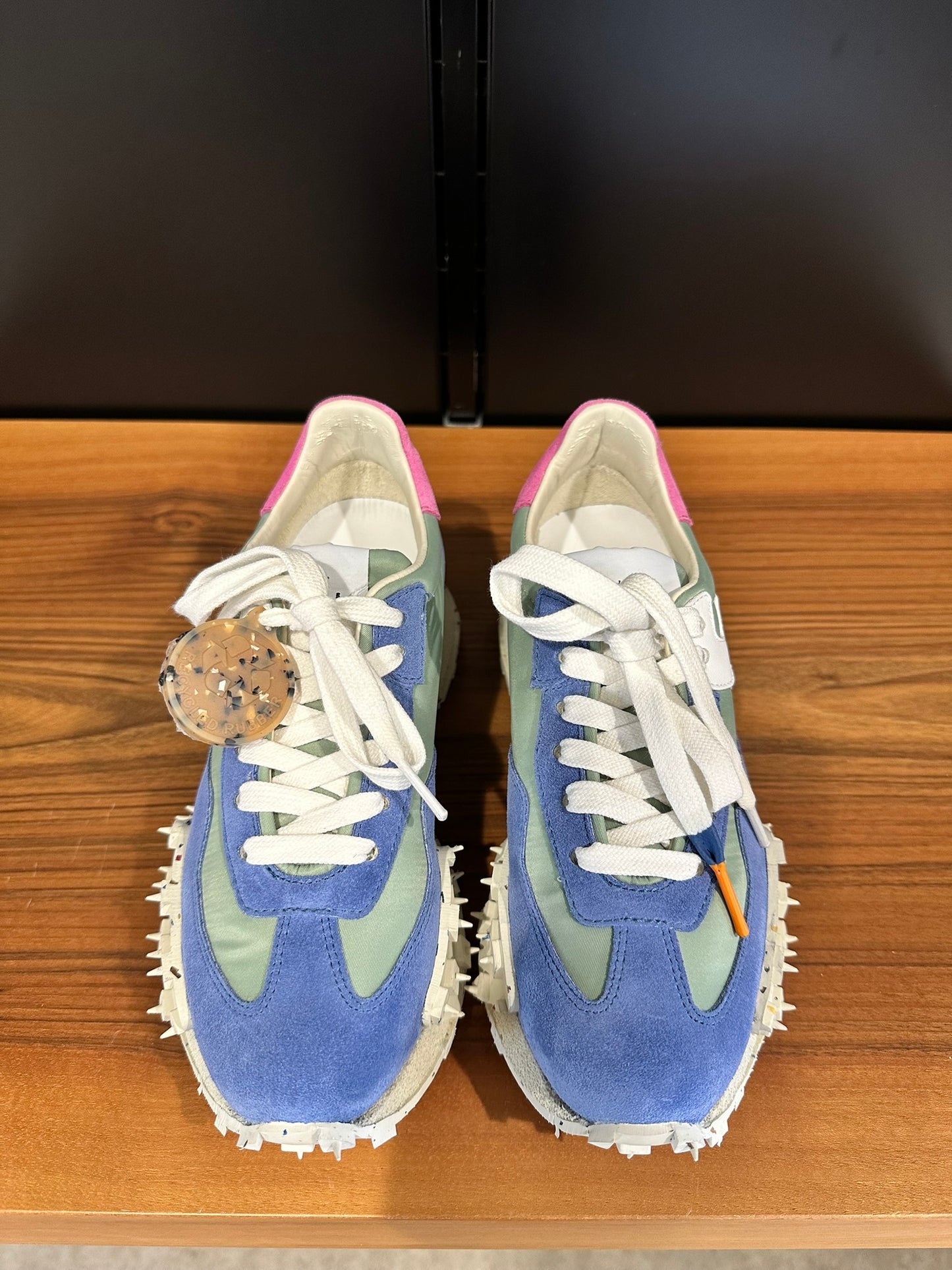 Sneaker